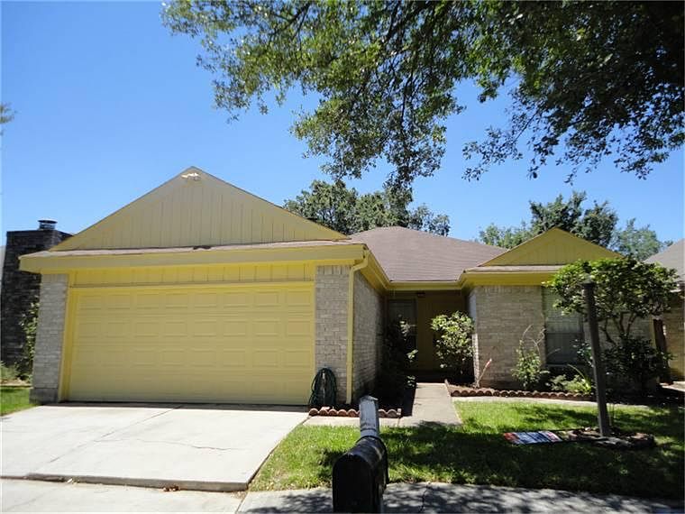 1st image of 6130 Linnhaven Dr