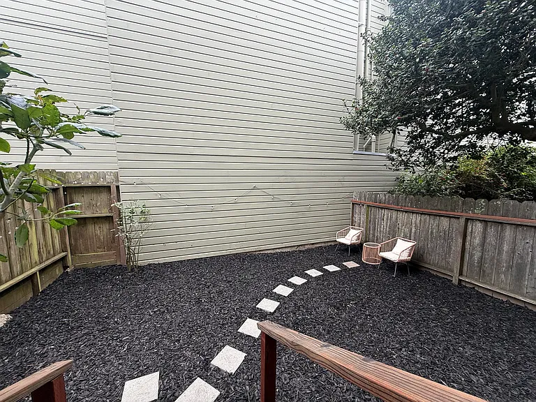 1215 2nd Ave #B — Photo 11