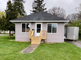 210 S West St, Fenton, MI 48430