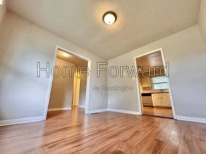4 bed, 2.0 bath, 1576 sqft, $1,995 — Photo 3