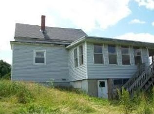 892 College St, Lewiston, ME 04240