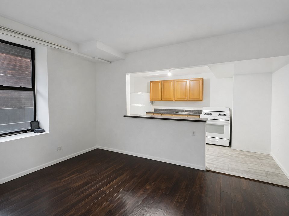 1st image of 1801 Marmion Ave #1I