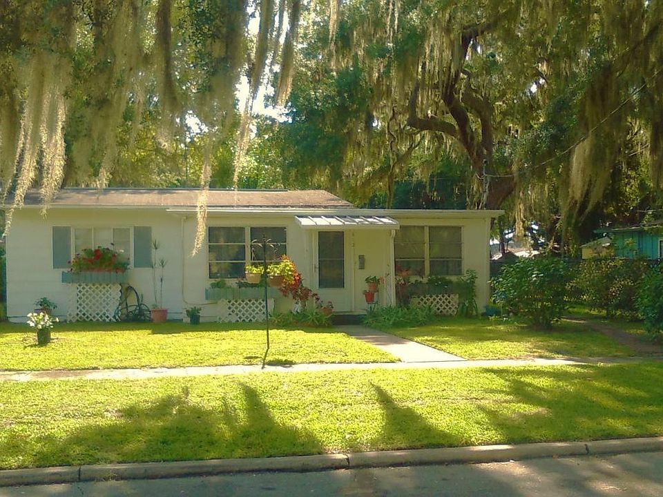 1st image of 310 Oak St