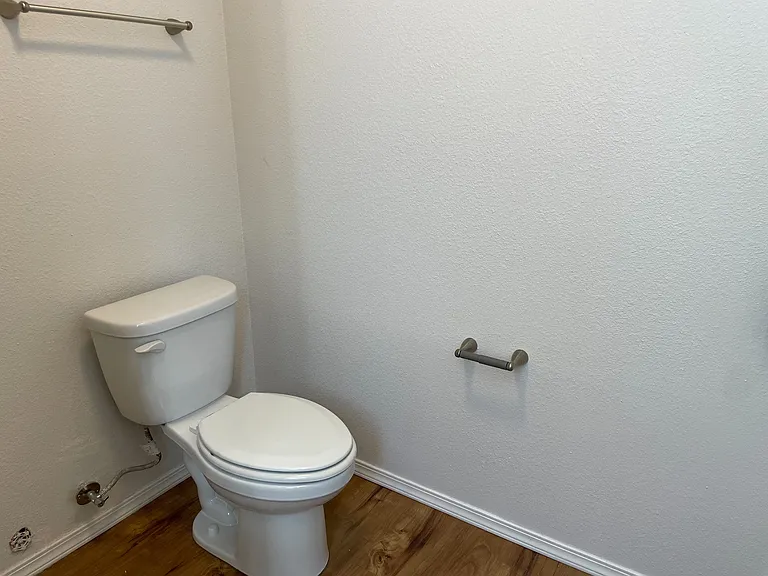 Bridgeport Terrace Apartments — Photo 28