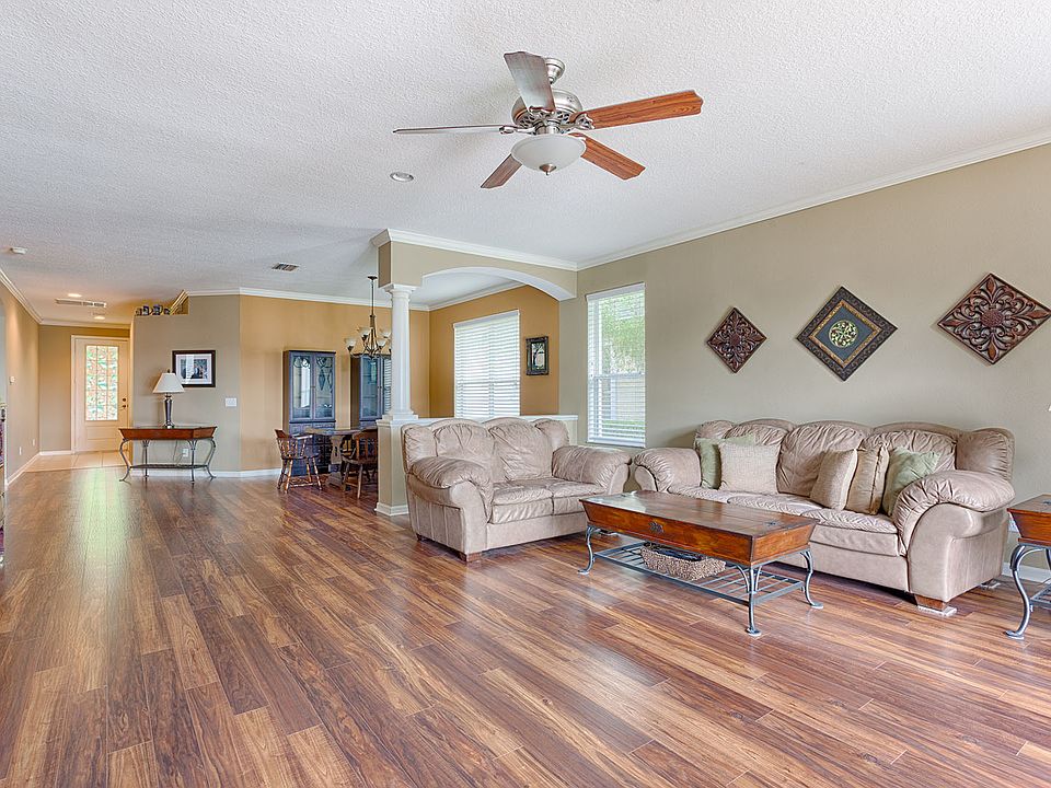 2nd image of 20120 Heritage Point Dr