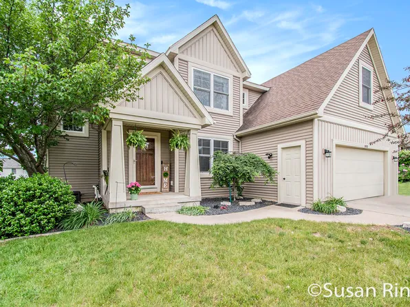 1810 Hightree Dr SW, Byron Center, MI 49315