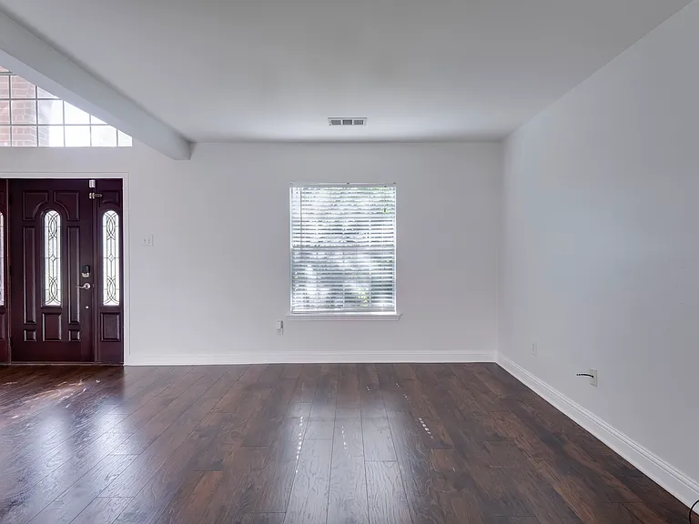 16215 Hollow Rock Dr — Photo 18