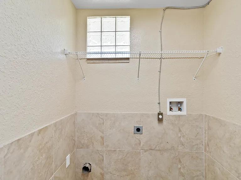 2908 Emory St — Photo 15
