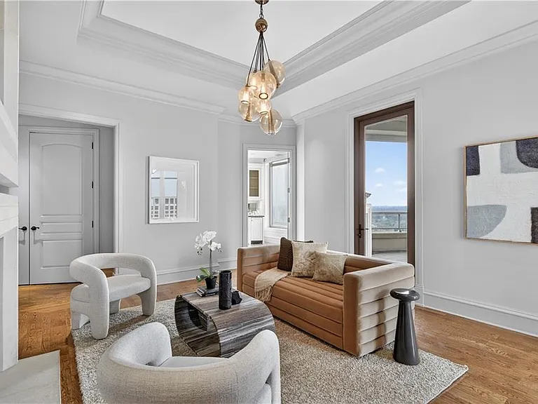 3376 Peachtree Rd NE #41A — Photo 32