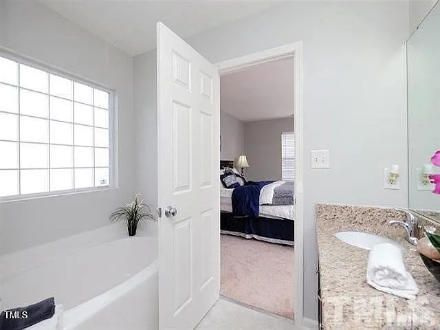 613 Hanson Rd — Photo 11