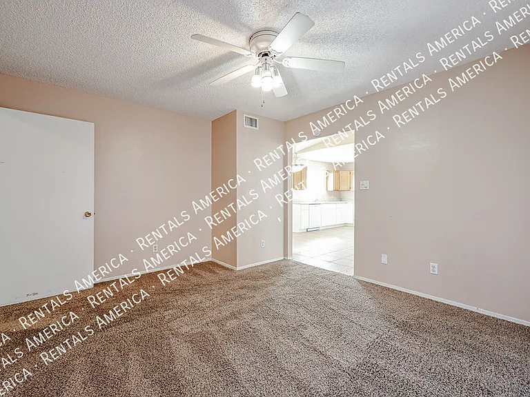 630 E Jensen St #128 — Photo 16