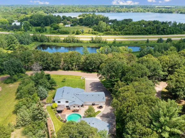 2929 Fern St S, Cambridge, MN 55008