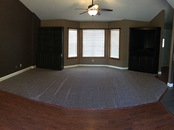 5th image of 127 Justin Ln