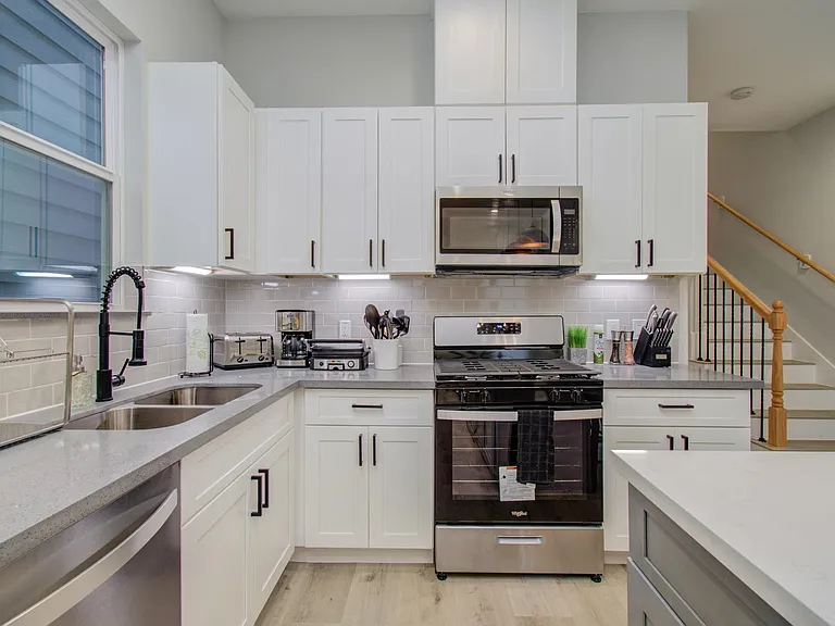 2105 Sam Wilson St #D — Photo 9