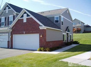 2810 Spy Glass Dr, Chaska, MN 55318