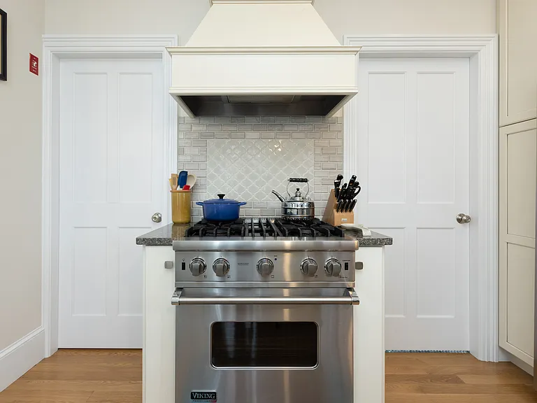 176 Beacon St #2 — Photo 15