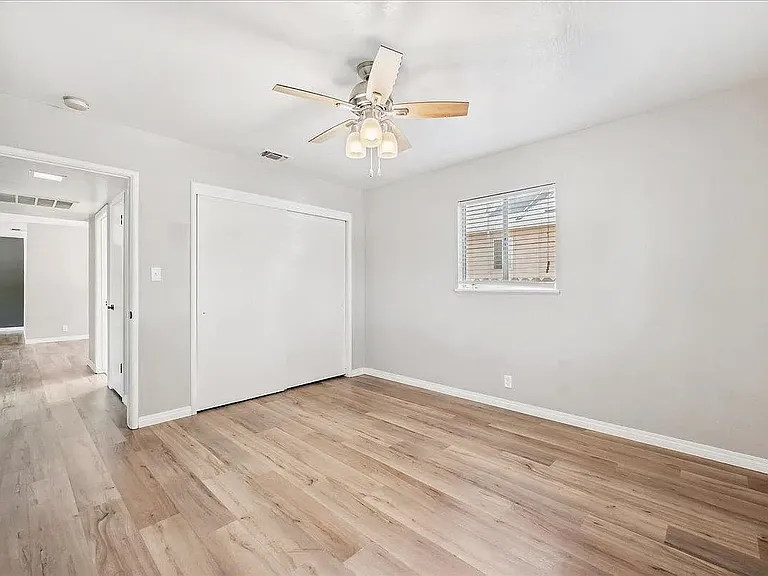 817 Oakland Ave — Photo 4