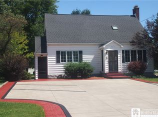 735 Union Rd, West Seneca, NY 14224