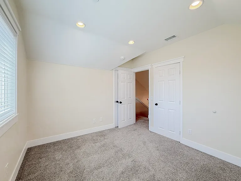 1725 S Maple St #1 — Photo 6