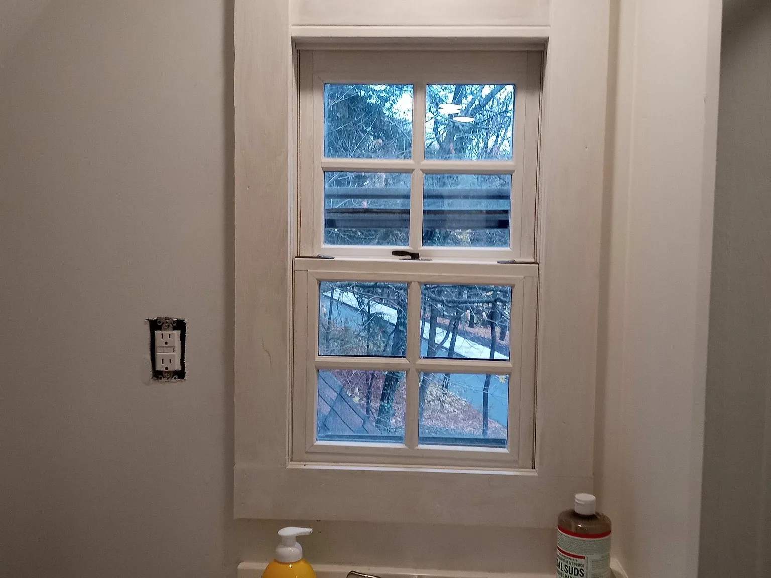 6 bed, 2250 sqft, $800 — Photo 3