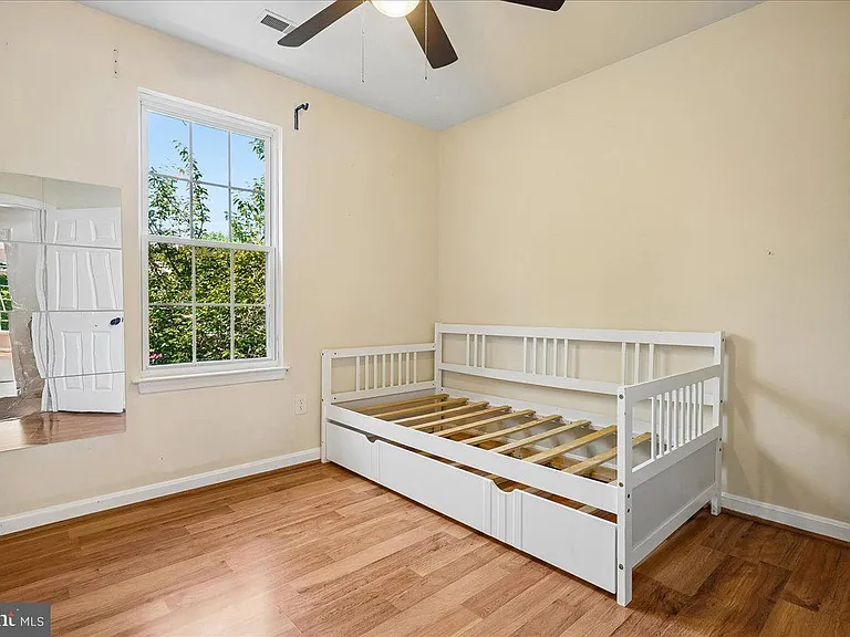 3802 Koval Ln — Photo 14