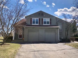 28 Nipmuc Trl #A, North Providence, RI 02904