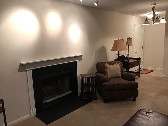 3rd image of 2730 Greystone Dr APT E