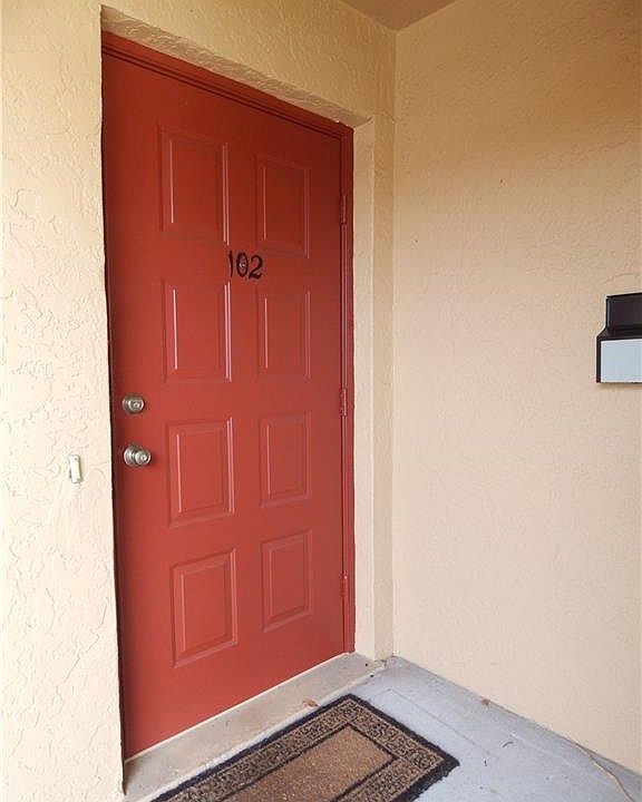 1st image of 804 Mohawk Pkwy APT 102