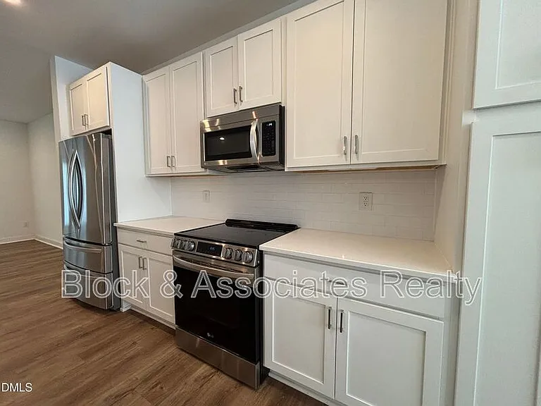 5710 Parker Pines Ct — Photo 17