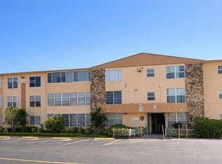 140 Royal Palm Rd APT 202, Hialeah Gardens, FL 33016