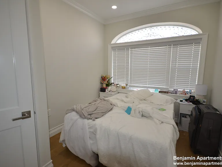14 Mount Hood Rd #20 — Photo 9