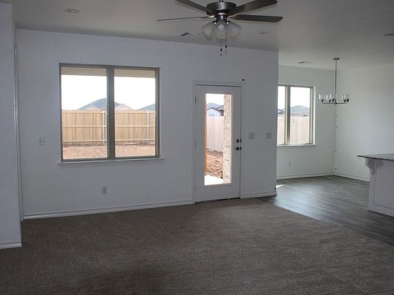 3rd image of 1113 Mesa