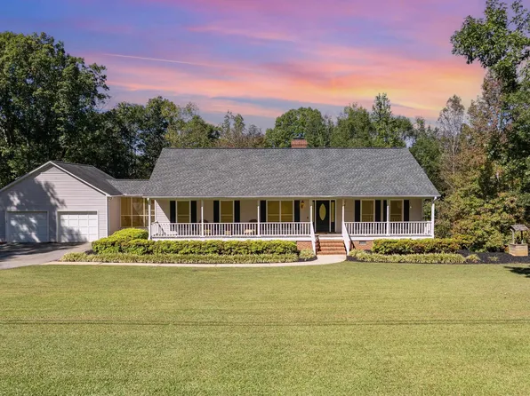 110 Buck Ridge Dr, Chesnee, SC 29323