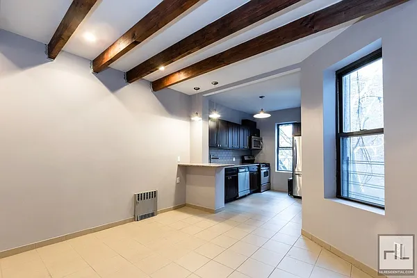 Rented by Highline Residential | media 14