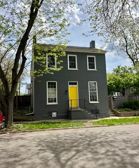 311 S 3rd St — Photo 1