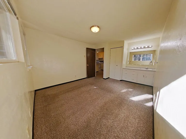 1747 Hilyard Aly — Photo 5