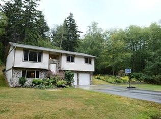 360 Evergreen Park Rd, Camano Island, WA 98282