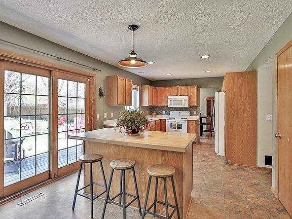 2nd image of 15789 Osmium St NW