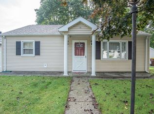 15 Strand St, Fall River, MA 02720