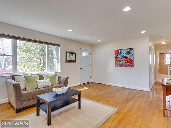 5th image of 5909 Craig St