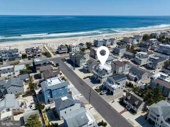 20 E 47th St, Brant Beach, NJ 08008