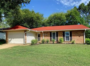 5725 Macrae St, Haltom City, TX 76148