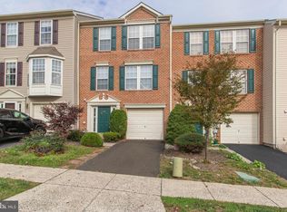 404 Joshua Ct, North Wales, PA 19454
