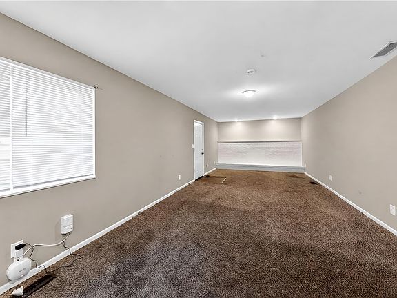 3rd image of 312 Porter Dr