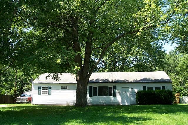 1st image of 7338 N Kingsley Dr