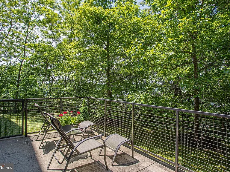 182 Gay St #501 — Photo 29