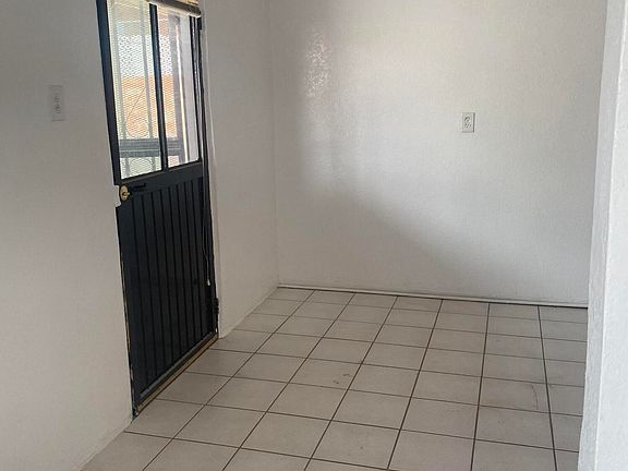 2nd image of 304 4th St