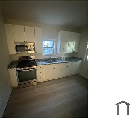 5 bed, 1400 sqft, $2,100 — Photo 2