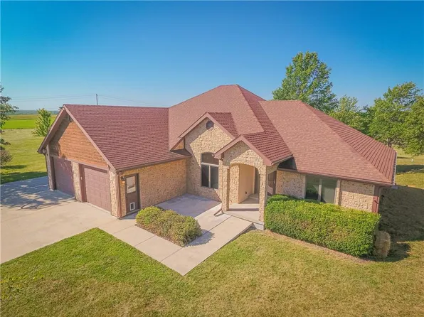 11590 NE Woodridge Ln, Cameron, MO 64429