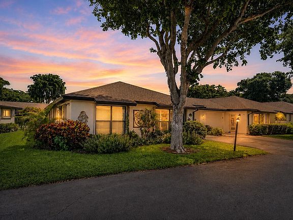 2nd image of 4762 Greentree Drive #A